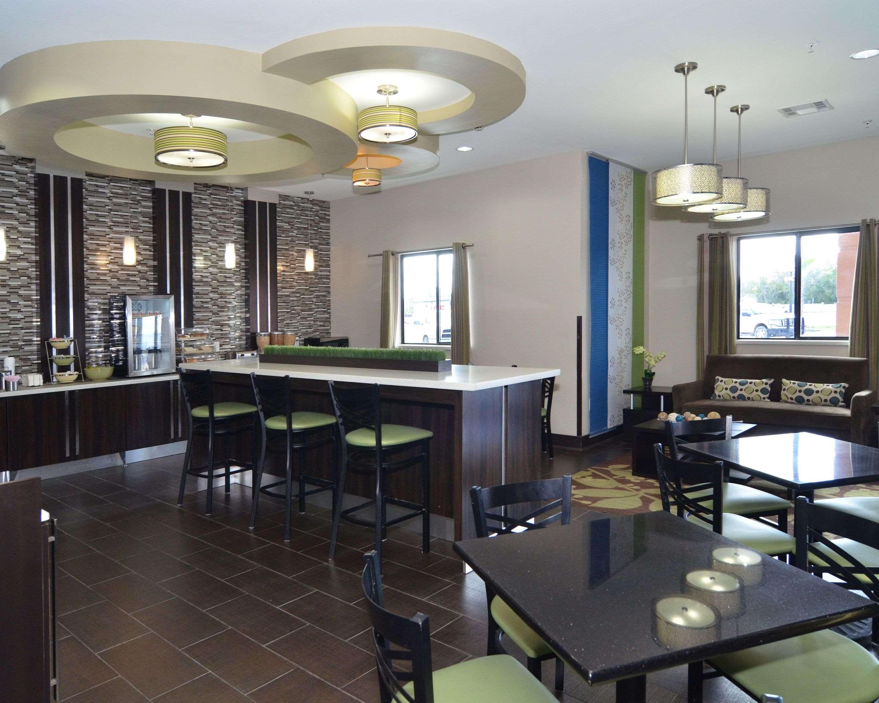 Quality Inn & Suites Kenedy - Karnes City Eksteriør billede