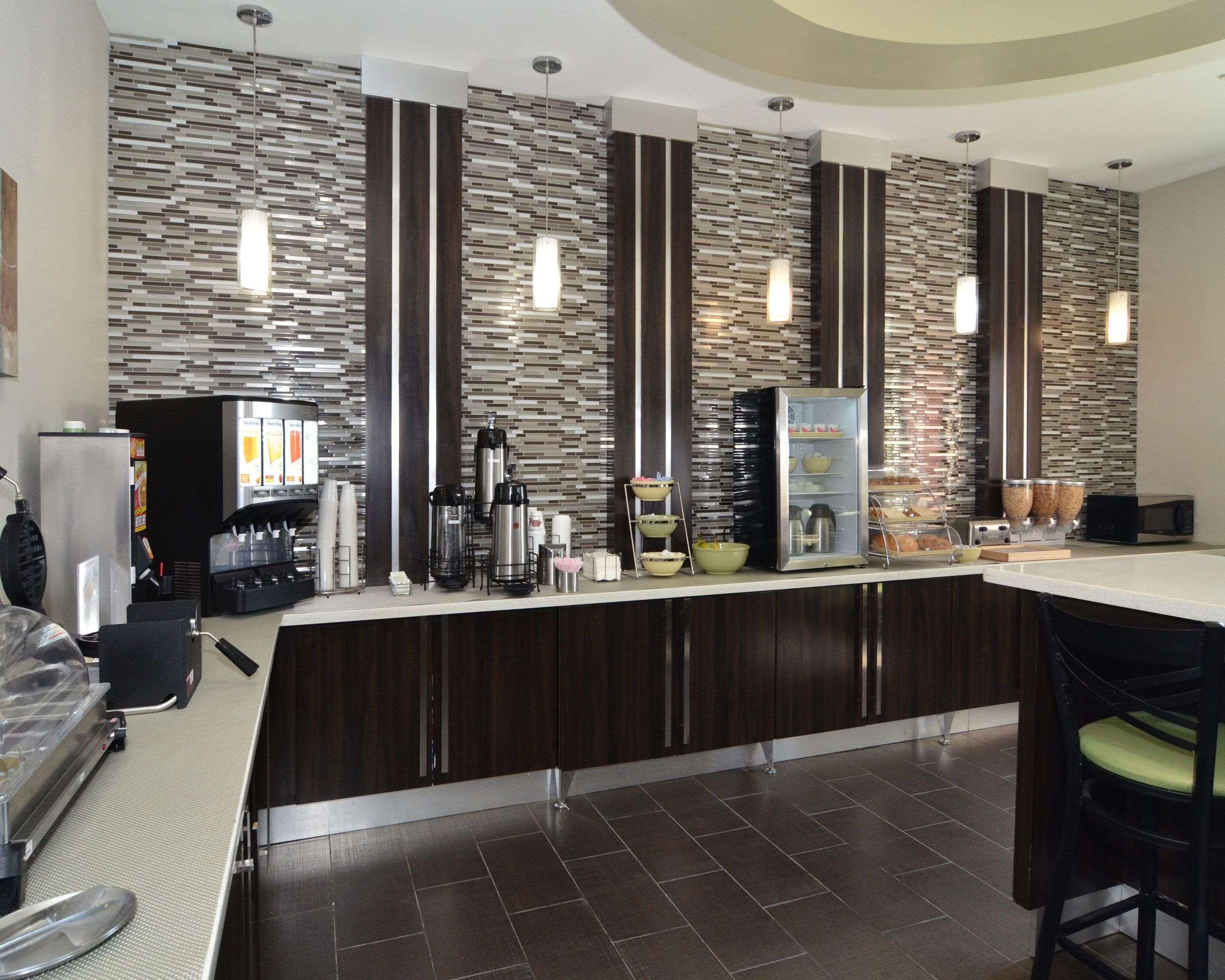Quality Inn & Suites Kenedy - Karnes City Eksteriør billede