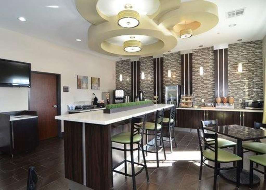 Quality Inn & Suites Kenedy - Karnes City Restaurant billede