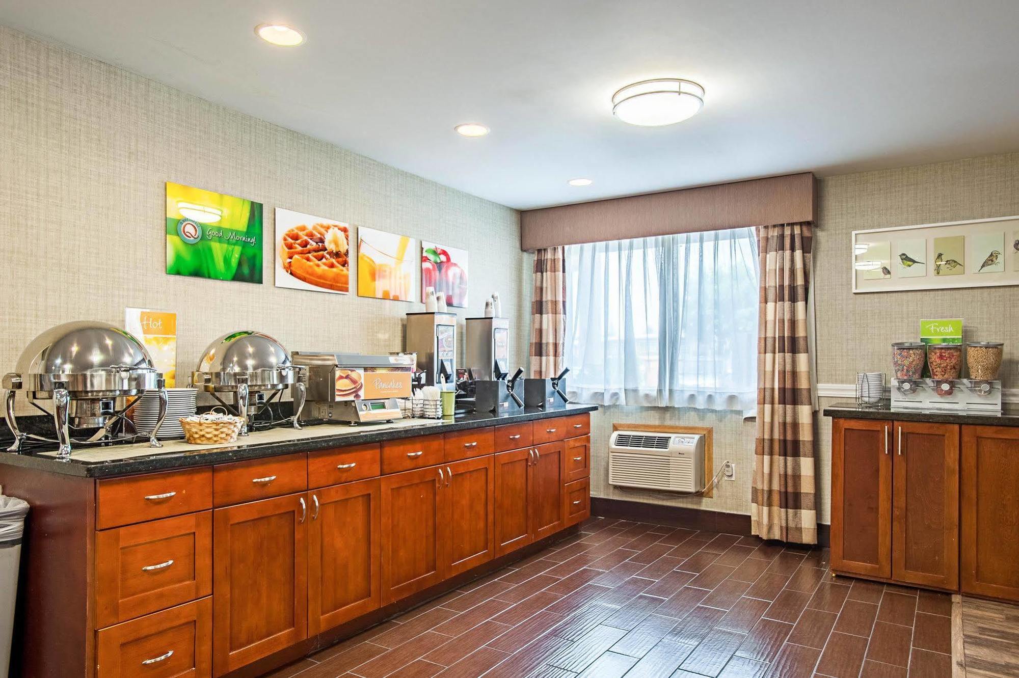 Quality Inn & Suites Kenedy - Karnes City Eksteriør billede