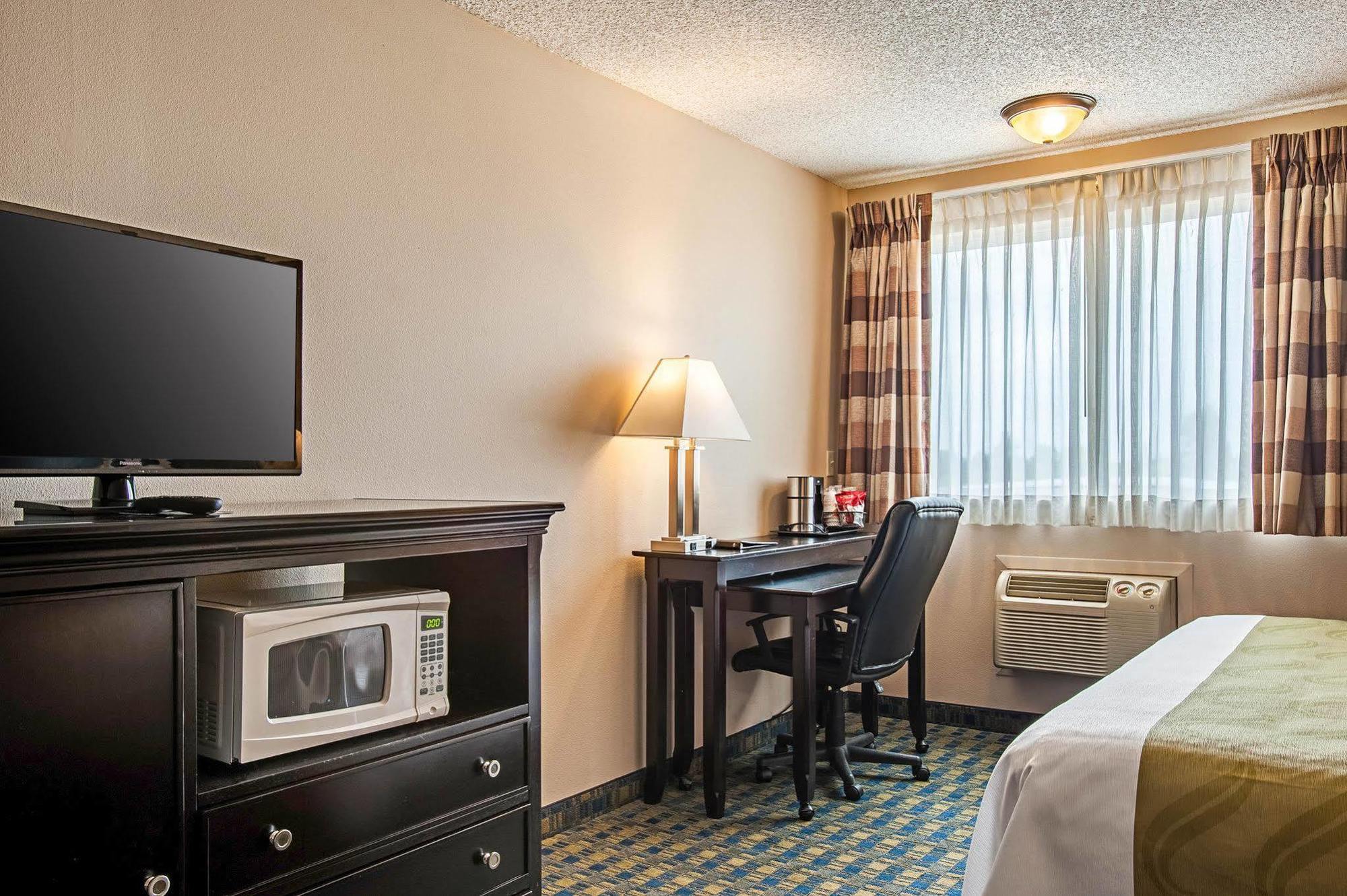 Quality Inn & Suites Kenedy - Karnes City Eksteriør billede